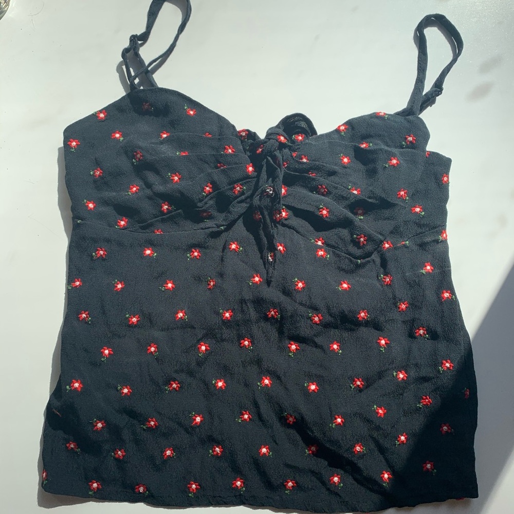 Brandy Melville flower tank top